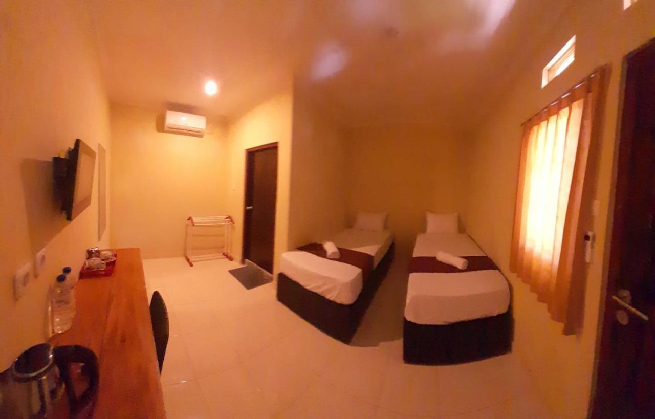 Fx72 Labuan Bajo Hotel Extérieur photo