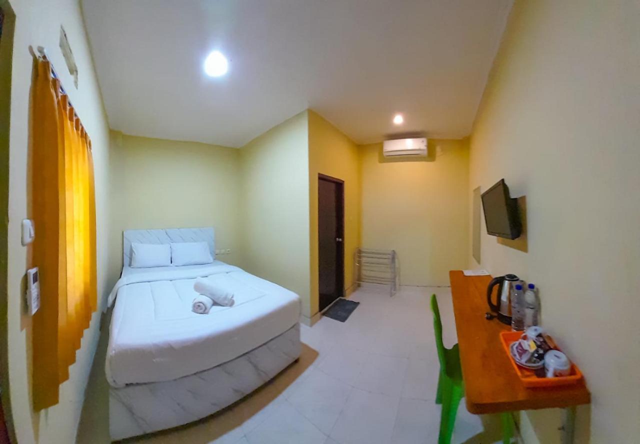 Fx72 Labuan Bajo Hotel Extérieur photo