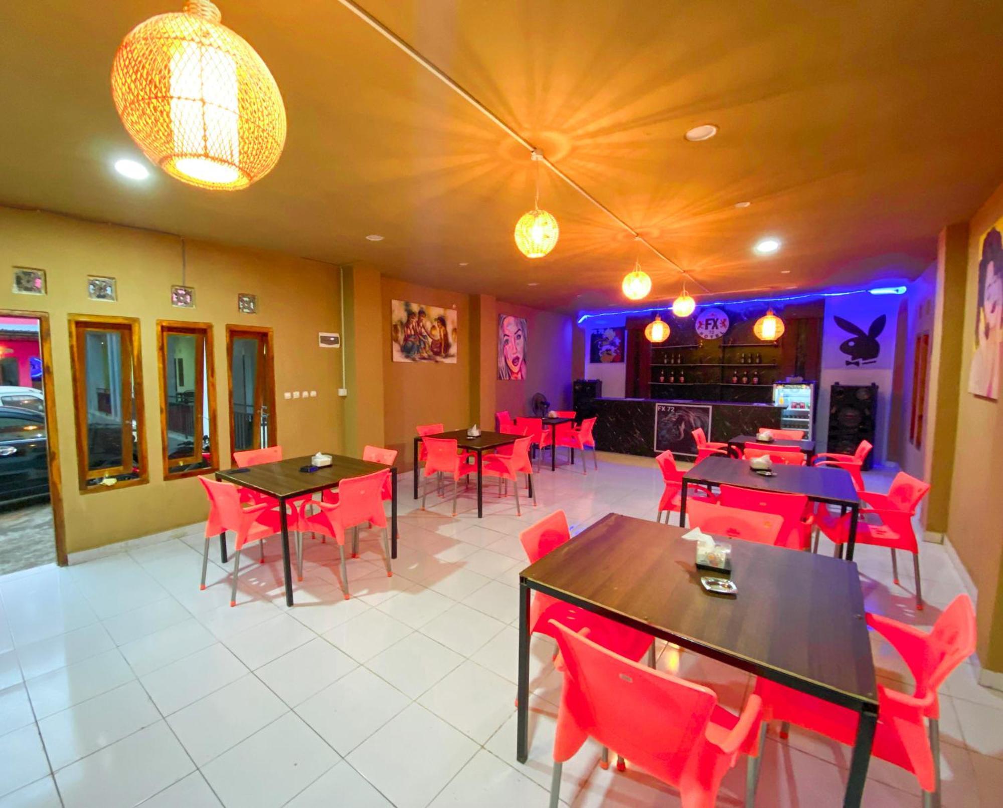Fx72 Labuan Bajo Hotel Extérieur photo